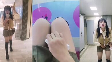 CD小允 - 下面被丰胯裤包得紧紧的，涨得不行，在商场里每时每刻都想发情，女厕里有人也要进去发骚